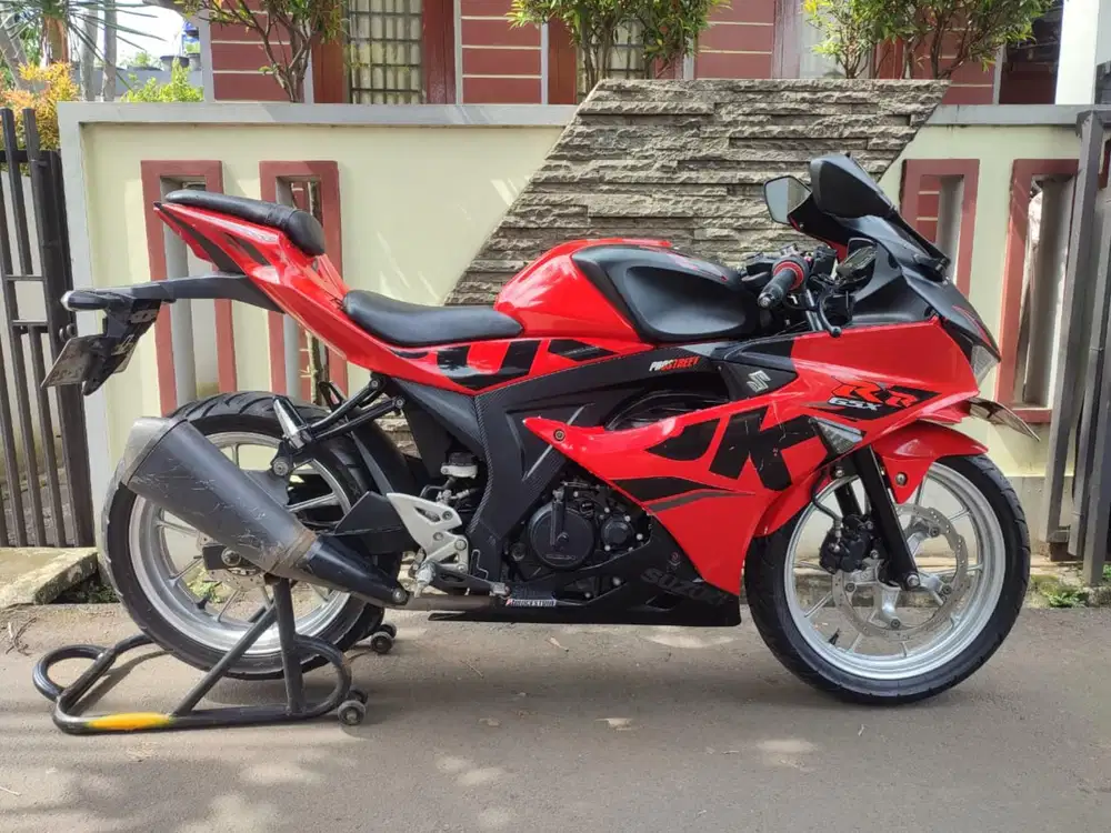 SUZUKI GSX R-150 TAHUN 2018