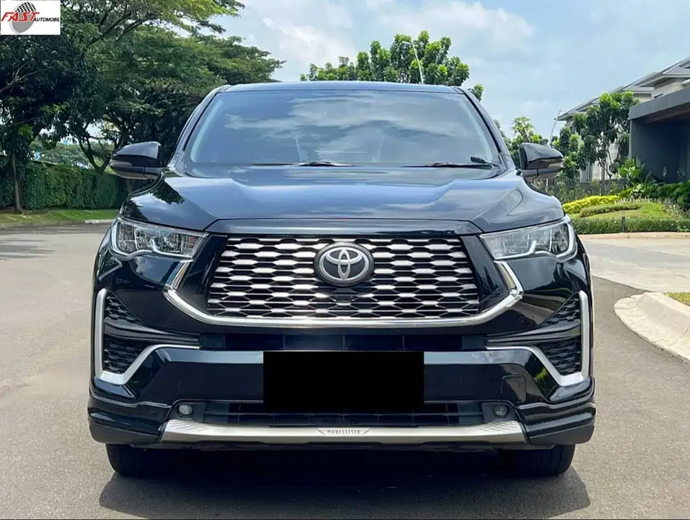 TOYOTA INNOVA ZENIX V HYBRID MODELLISTA 2023 AT 2.0 LOW KM.23RB