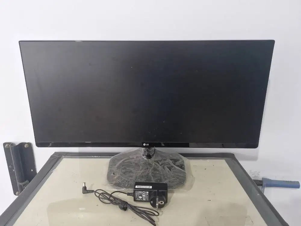 Jual Monitor Komputer LG Ultra Wide 25UM58-P (Rusak)