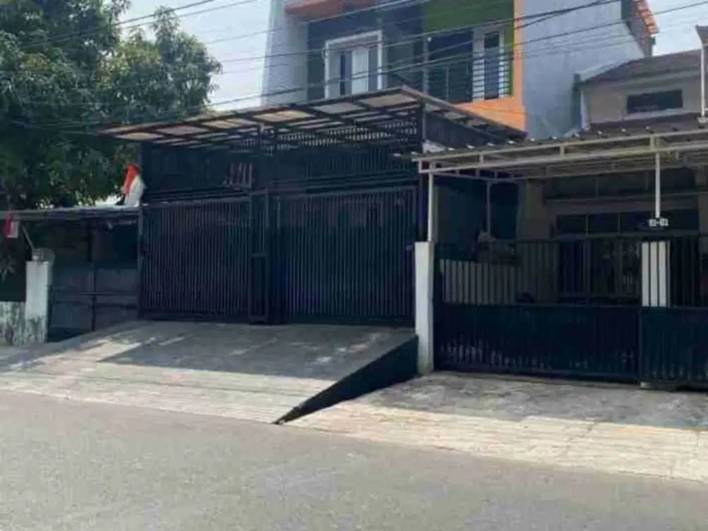 Jual Murah Rumah Bebas Banjir Siap Huni 2 1/2 Lantai SHM 120 m2, Kosambi Baru, Jakarta Barat