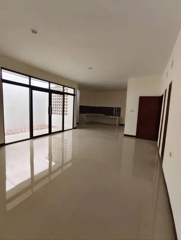 Dijual Rumah Cluster Favorit di Taman Kopo Indah TKI 3