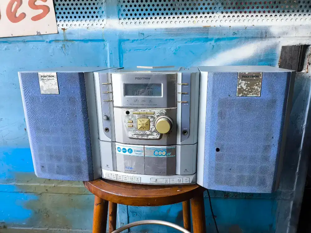 Kompo blutut politron