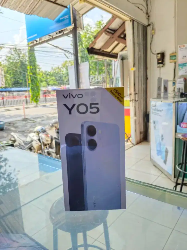 Vivo Y05 8/128 Origin Os, 6500 mah, 120hz