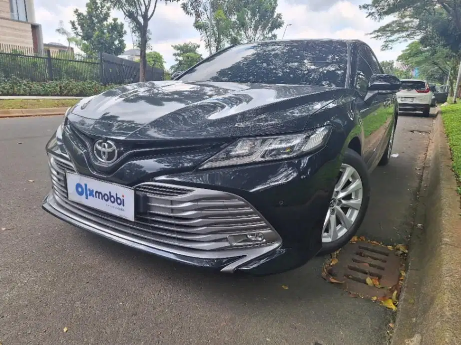 TDP 14JT Toyota Camry 2.5 G Bensin-AT 2021 Hitam