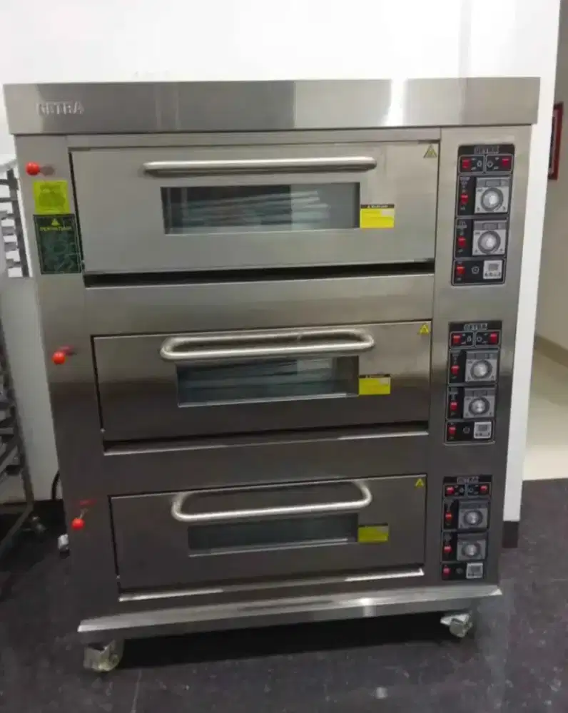 Oven 3 deck 6 loyang GETRA baru sekitar 8 bulan