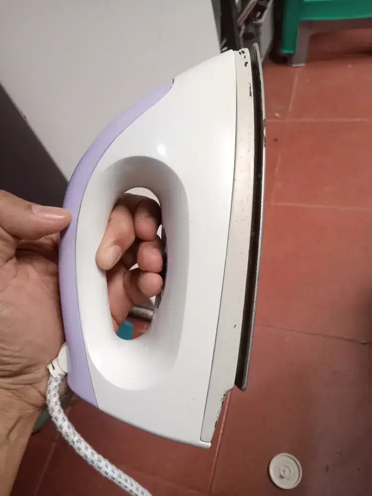 Setrika panasonic NI 222 FR