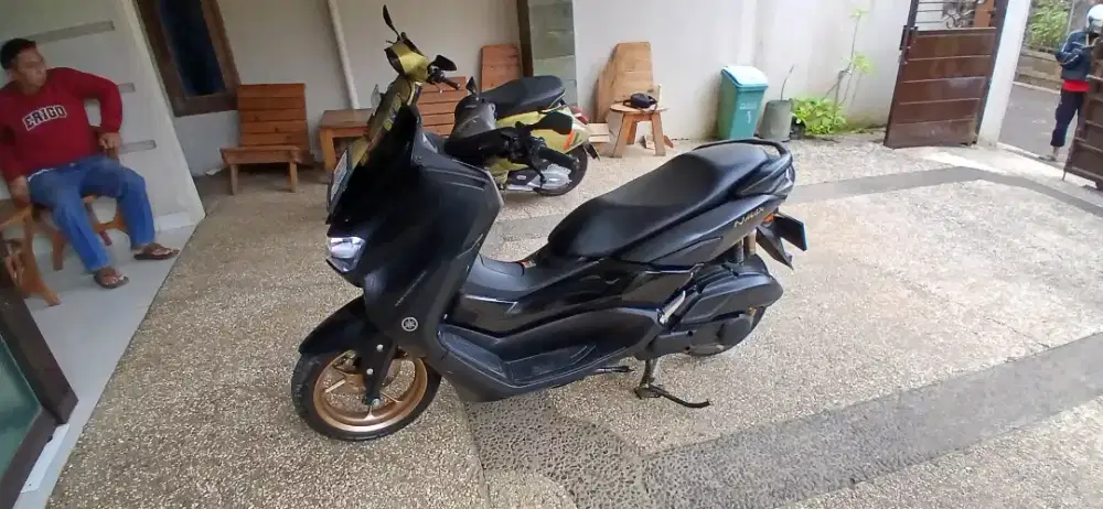 YAMAHA N max low km