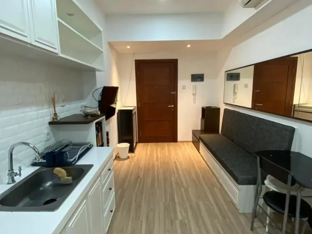 2BR furnish parkit BAGUS lt rendah Apt.Royal mediterania garden