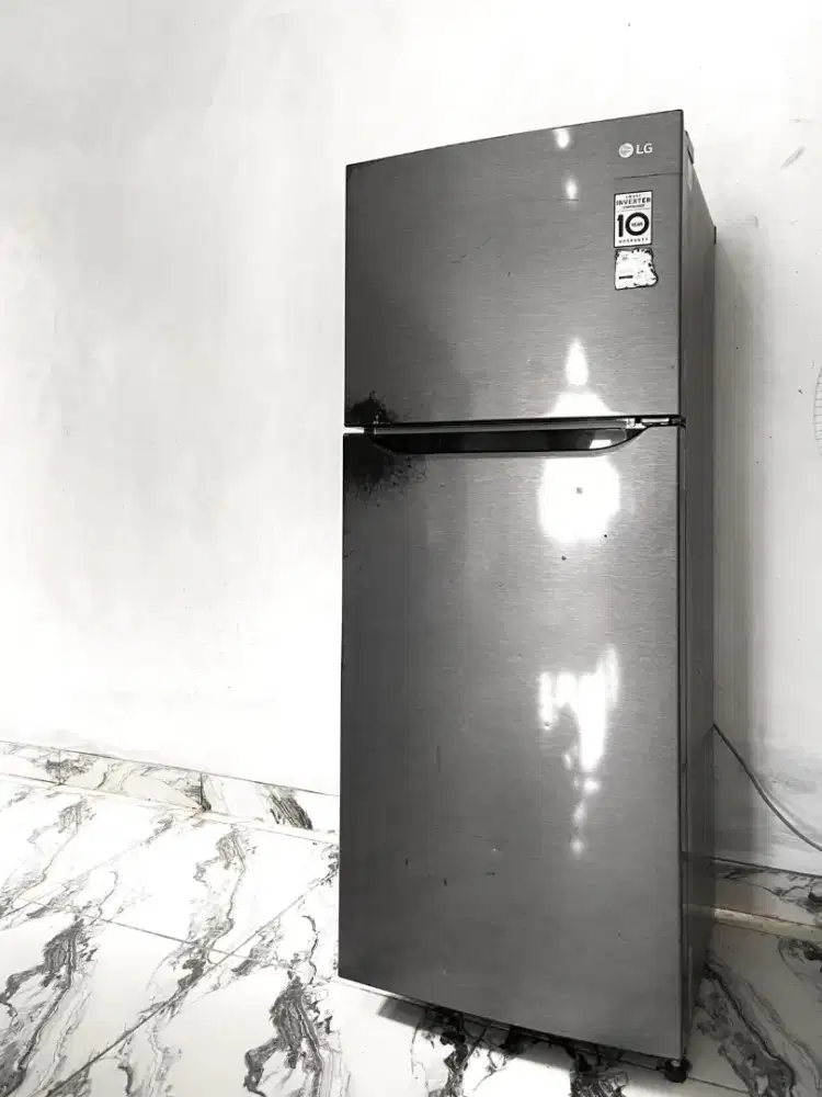 Di jual kulkas LG 2 Pintu Inverter