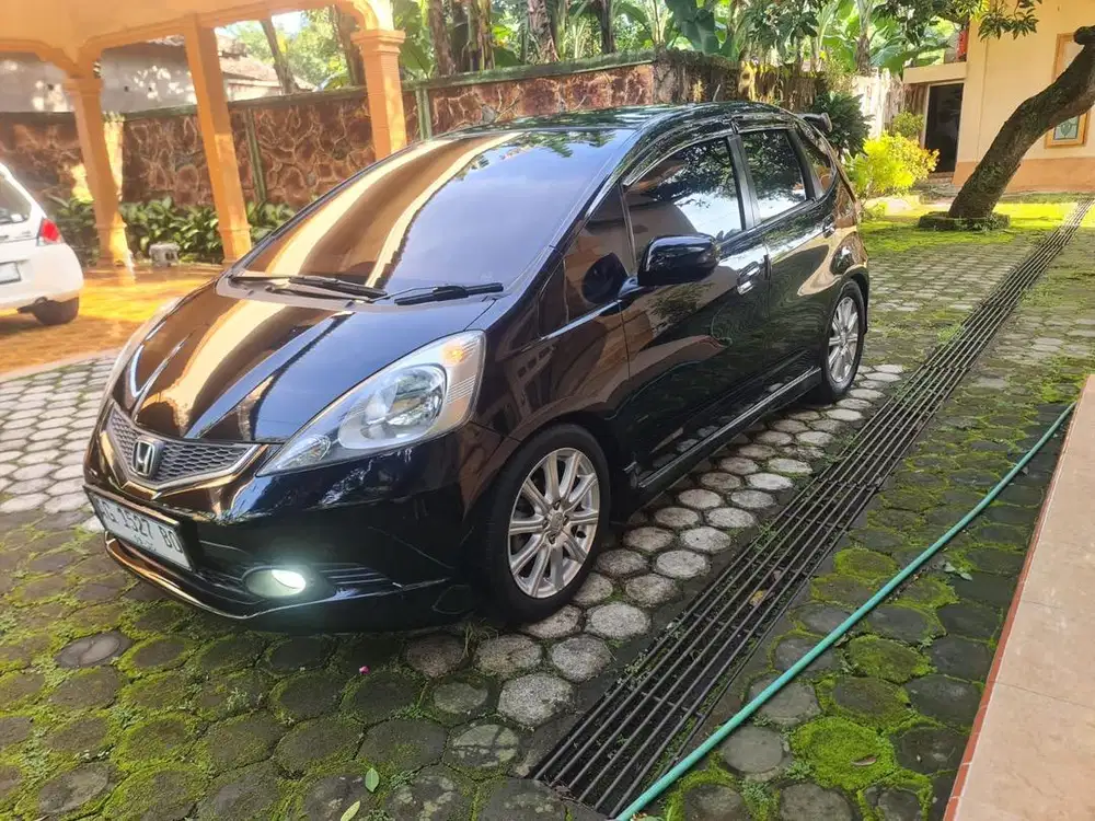 HONDA JAZZ 1,5 AT 2008 MULUS TERAWAT BUKAN SHOWROOM
