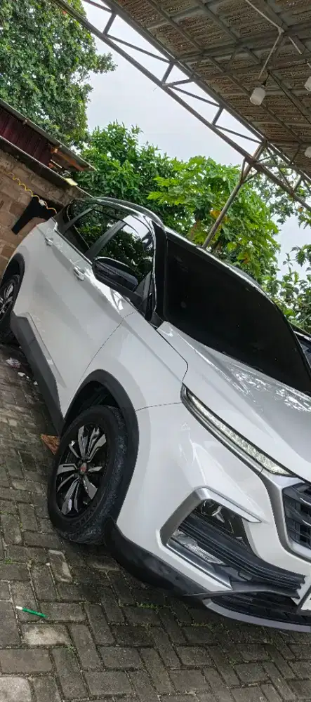 Low KM Wuling almaz 7 seat