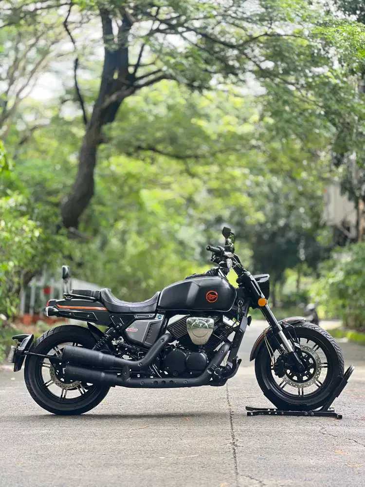 BENELLI KEEWAY V250 FI 2022 HITAM KM LOW PAJAK PANJANG RASA BARU