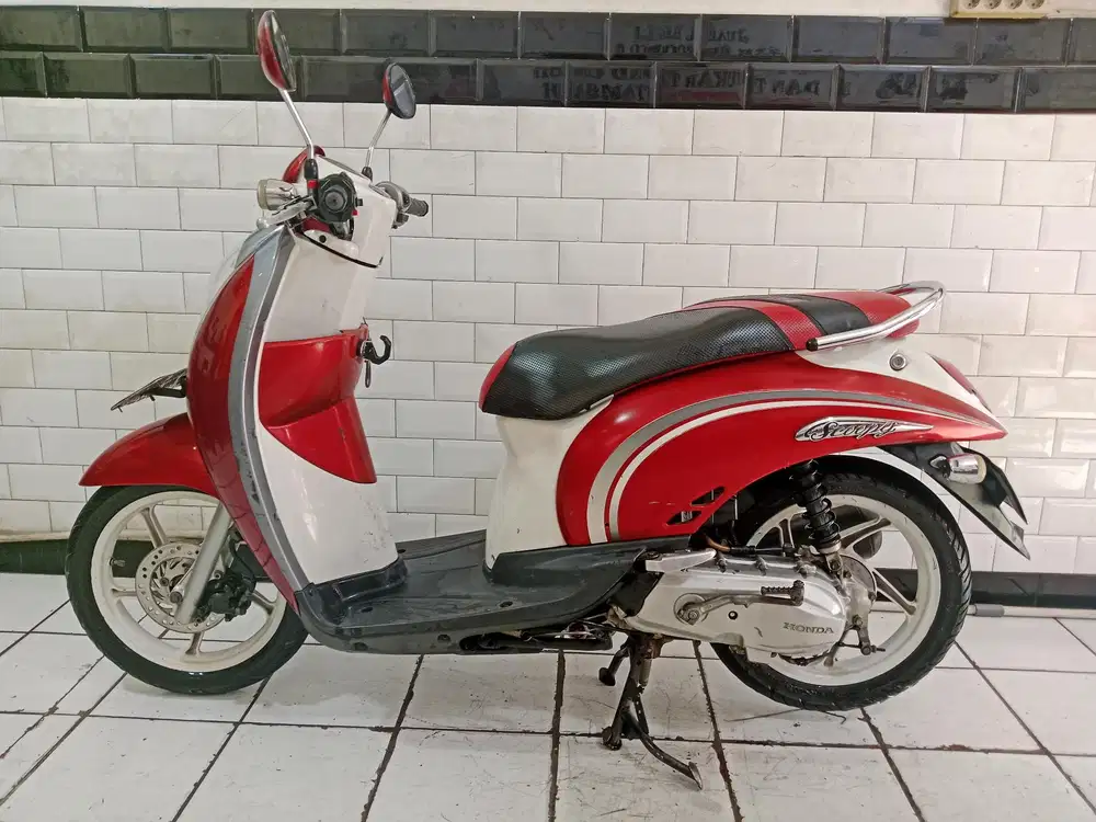 Scoopy karbu tahun 2011 bagus
