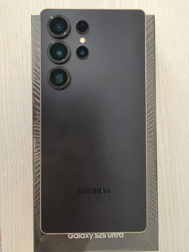 Samsung S25 ultra Titanium 1TB