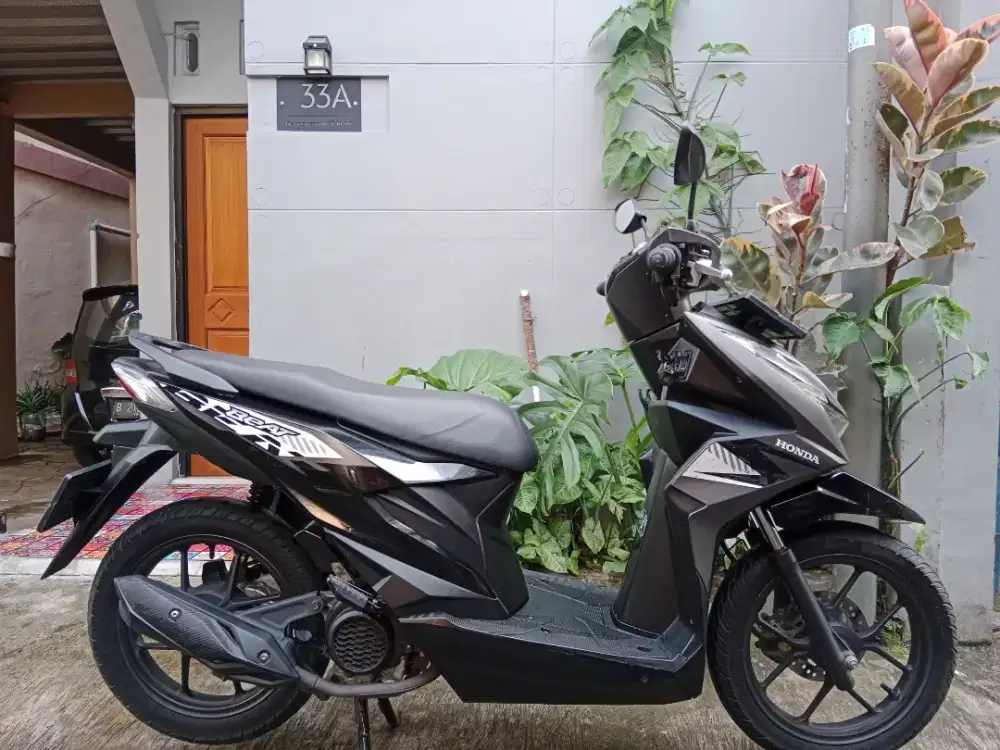 Honda beat eco 2023 warna hitam silver