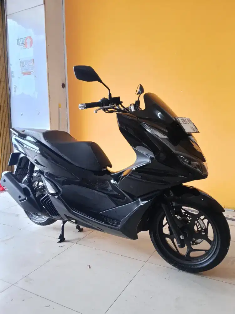 Honda new PCX CBS 2023 seperti baru