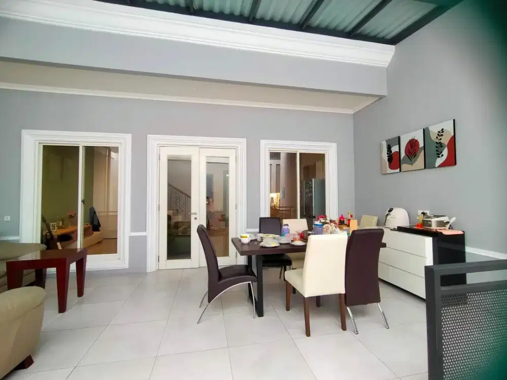 Rumah 2 Lantai di Pondok Hijau Golf Gading Serpong Dekat Mall