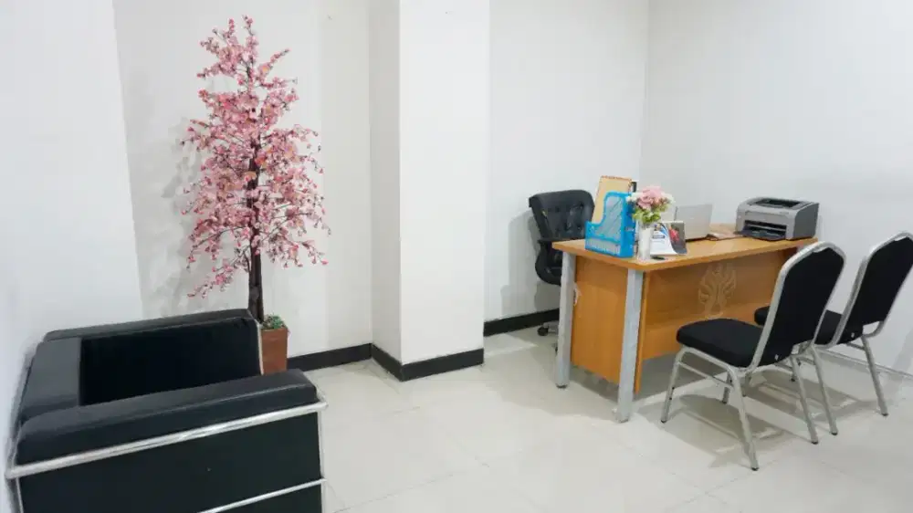 Di Kontrakkan Kantor Semarang 124