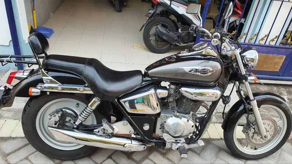 Honda Phantom Mulus