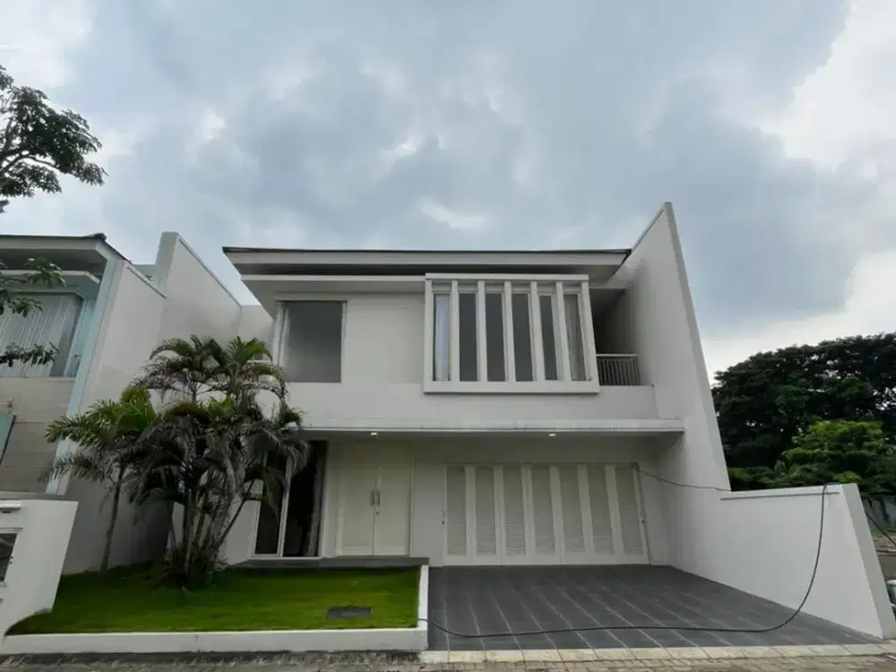 Rumah 2 Lantai Bagus Furnished HGB di Manyar Jaya Siap Huni