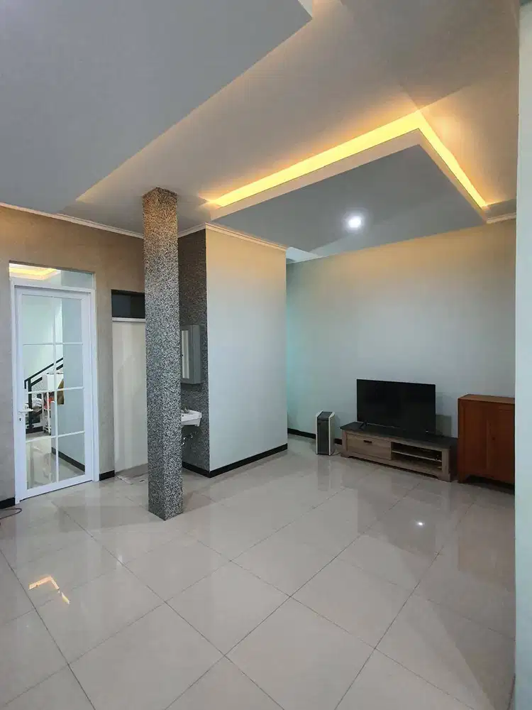 Dijual Rumah di Taman Kopo Indah Bandung Minimalis