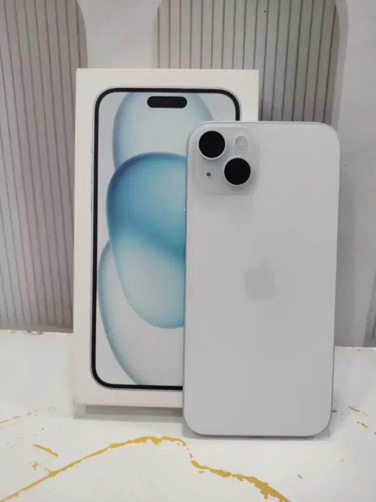 iPhone 15 Plus 128gb Blue Resmi iBox Fullset Mulus
Garansi on