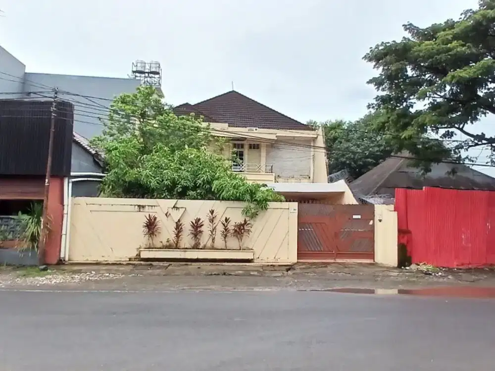 Dijual Rumah di Jalan dr sutomo