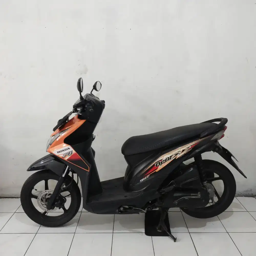 Honda Beat Fi 2013 Orisinil Bagus lengkap Mesin Cakep