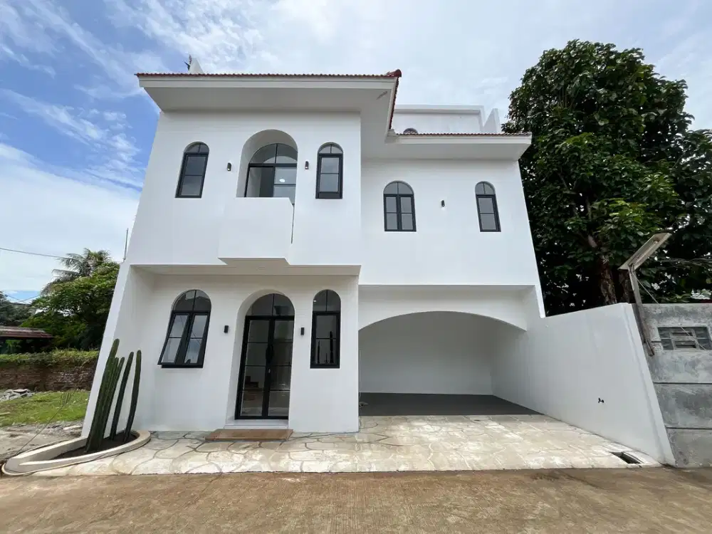 Rumah 3 Lantai 15 Menit ke Cibubur Junction Dibantu KPR J-42557