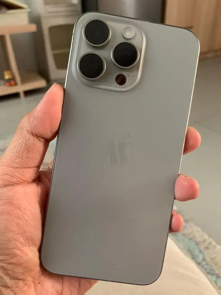 Iphone 15 promax ibox tangan 1