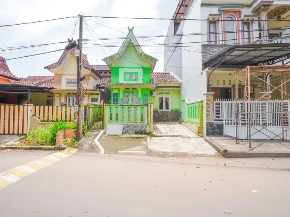 Rumah Terawat Dekat Trans Studio Mall Cibubur LT 112 Bisa KPR J-18606