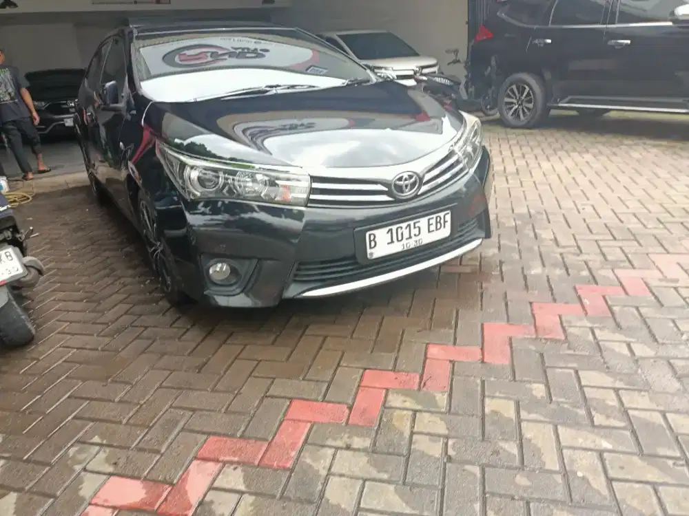 Toyota Corolla Altis V At tahun 2015