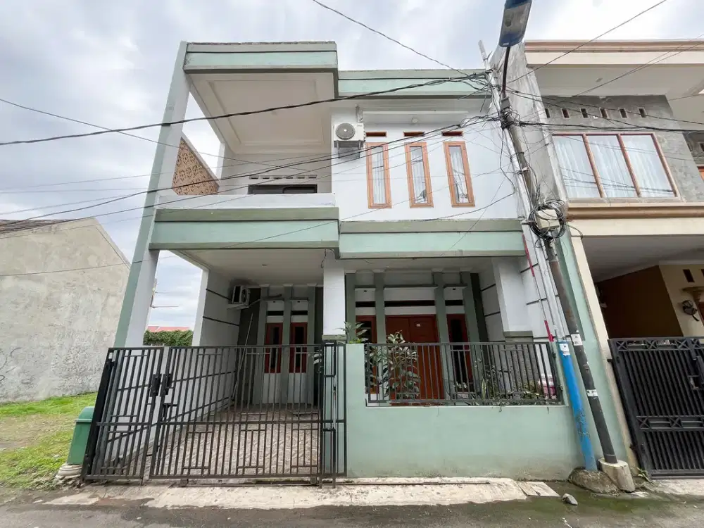 Rumah SHM Strategis 10 Mnt ke Pintu Tol Bambu Apus 1 Siap KPR J-41245