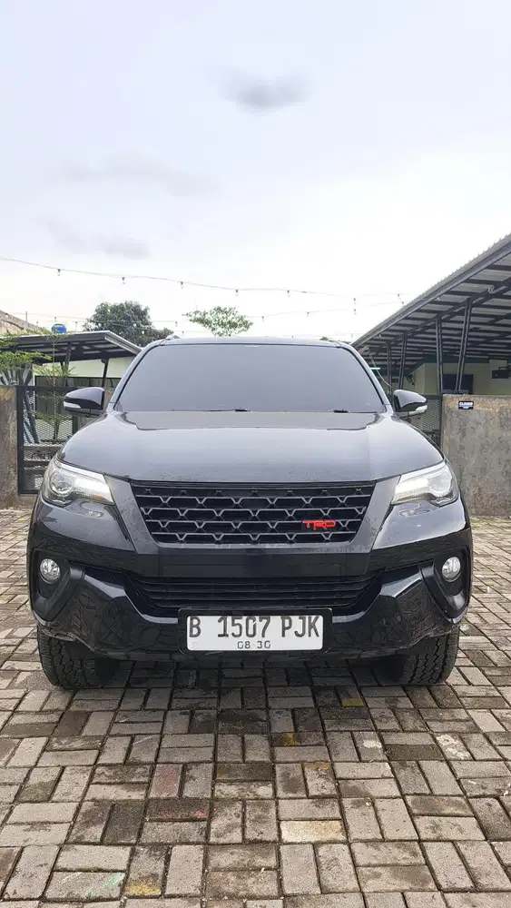 Dp30JT! Toyota Fortuner VRZ AT 2016