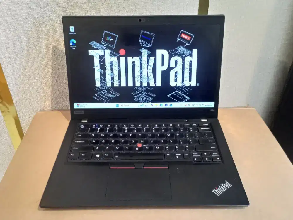 Lenovo Thinkpad X390,I7 Gen 10, RAM 16/512 GB