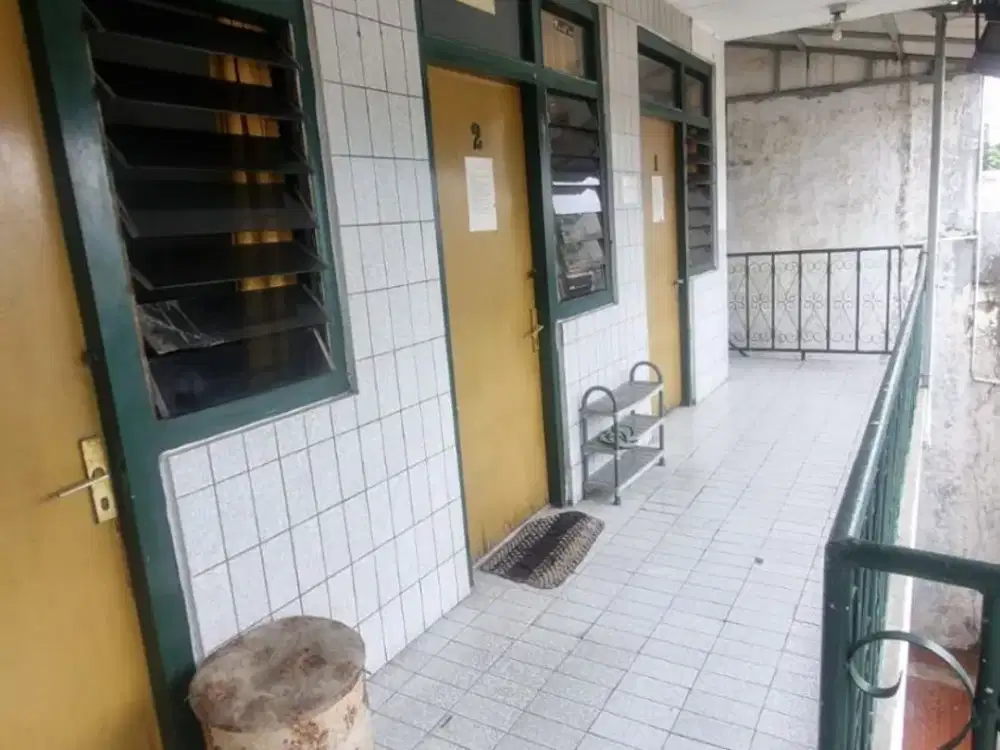 DIJUAL RUMAH 2 MUKA DI ABDUL RAHMAN SALEH BANDUNG; Cocok u gudang/usaha/kntr; LN