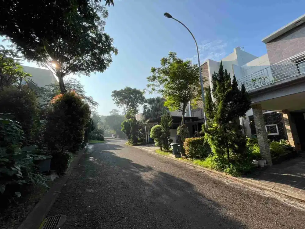 Rumah Bagus 2 Lantai di The Green BSD