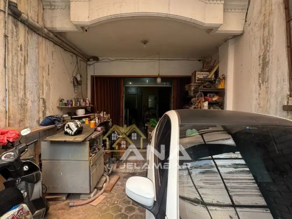 ANA RUMAH UK 4.5X20M DI JALAN RAYA JELAMBAR