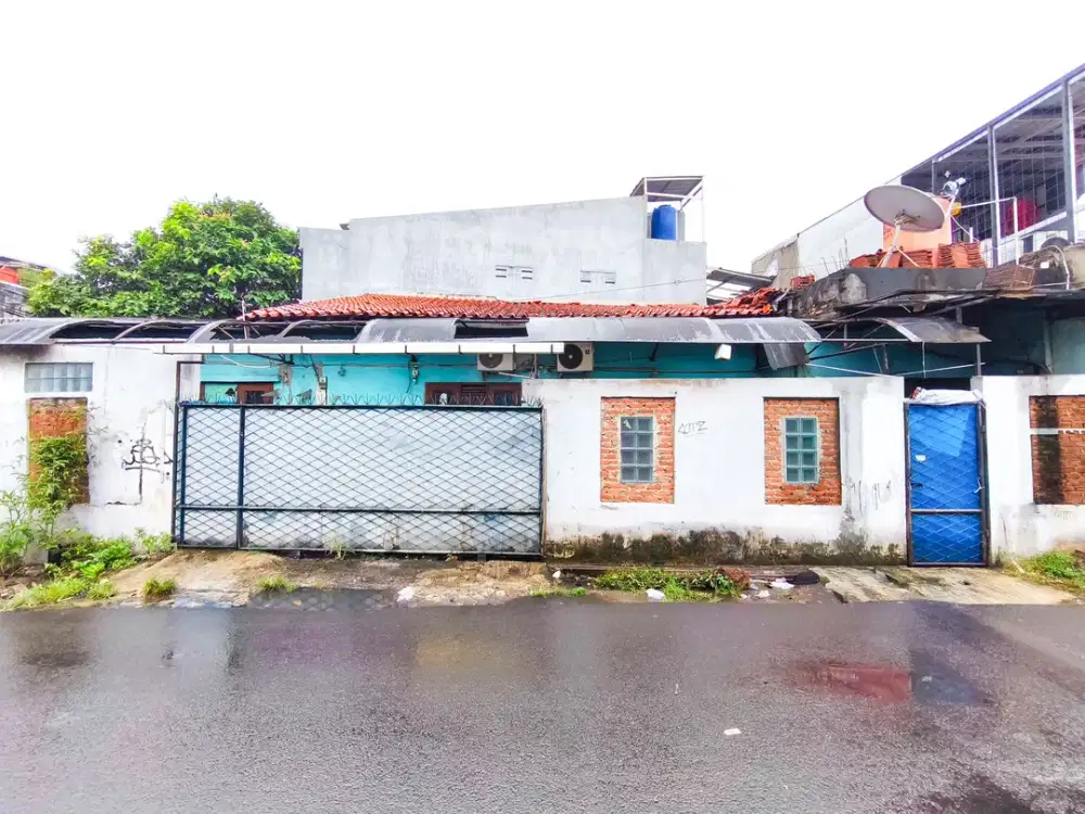 Rumah Hadap Selatan Luas 15 Mnt ke Mandaya Royal Hospital Puri J-42654