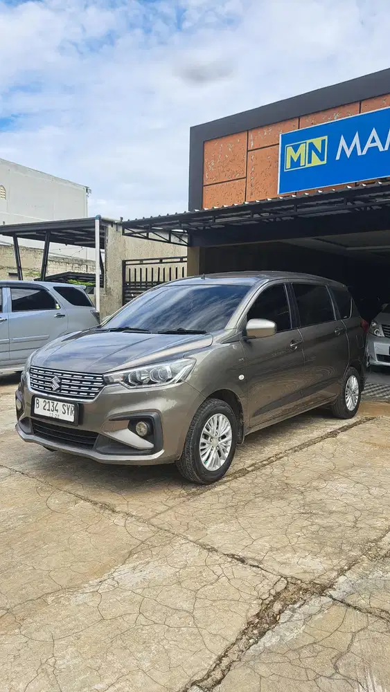 DP 20JT! Suzuki Ertiga GL Manual 2018