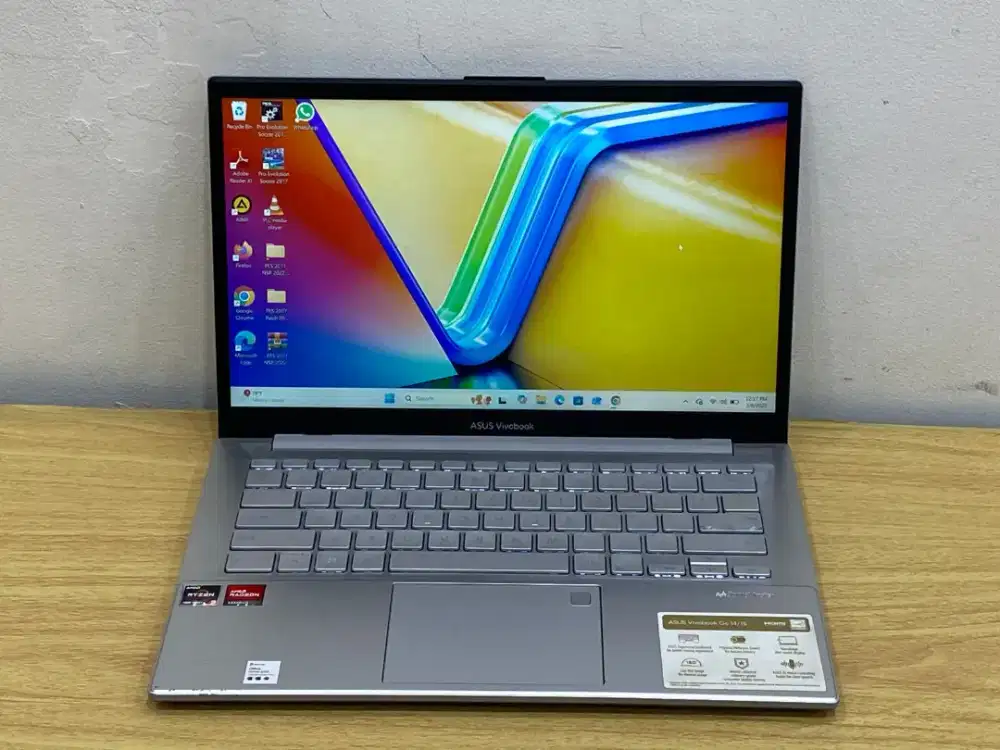 Laptop Asus Vivobook Go 14 E1404FA prosesor AMD Ryzen 3 7320U