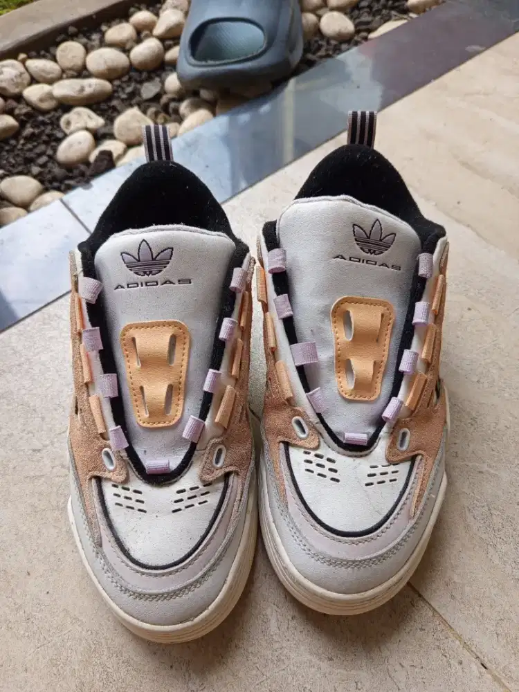 sepatu adidas wanita, nego. cek deskripsi