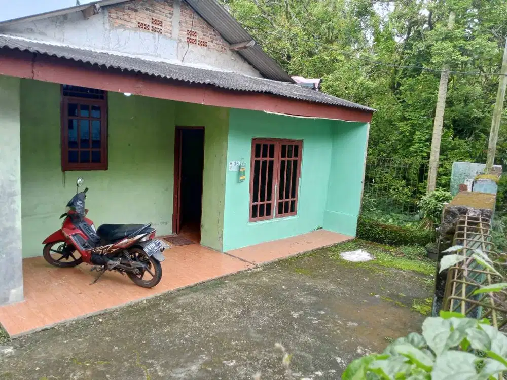 Disewakan rumah bulanan di belakang SDN Rawadenok-Depok