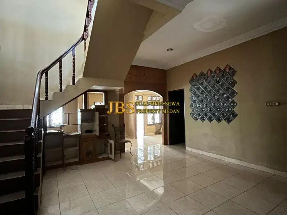 Jual Rumah 1,5 Tingkat di Komplek Cemara Asri Medan Jalan Durian