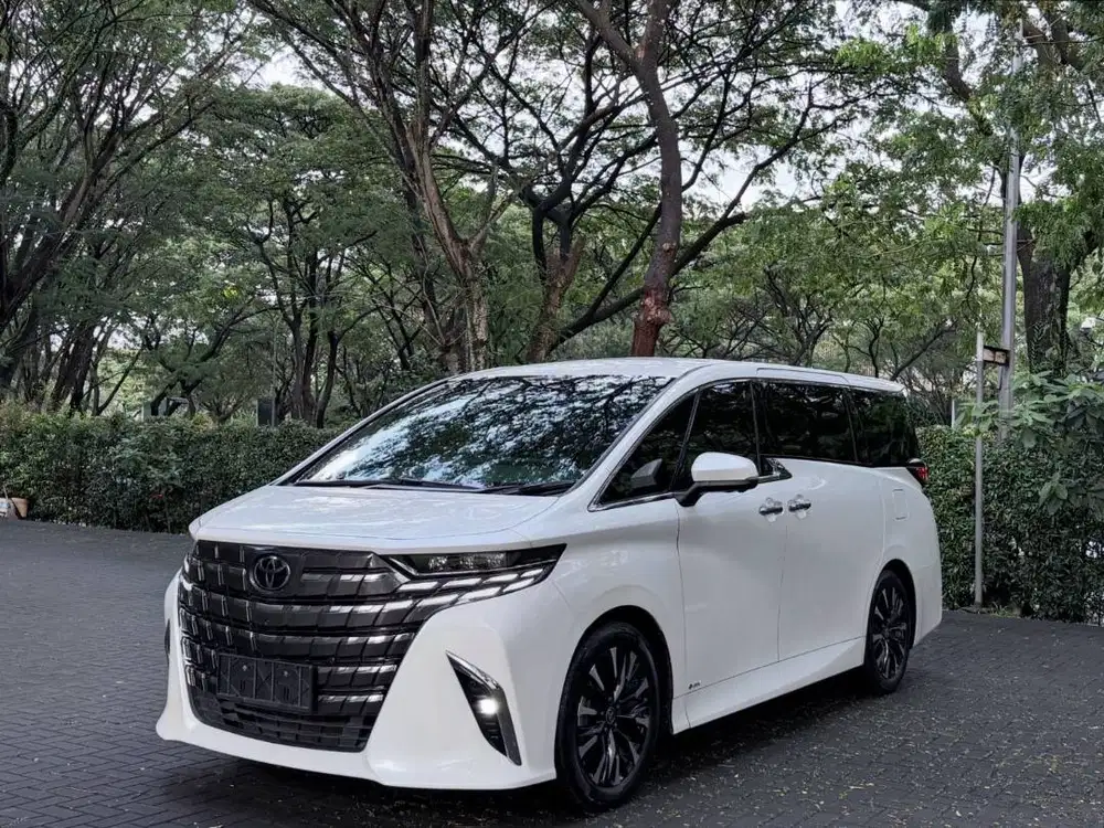 Toyota Alphard 2.5 HEV`2023