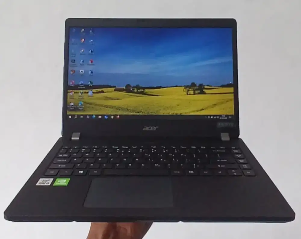 Acer travelmate p2 Core i5 Gen10 Ram 8GB ssd 512GB