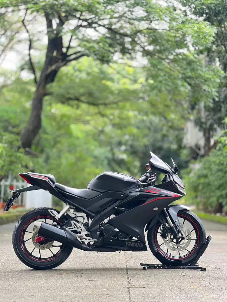 YAMAHA YZF R15 V3 2018 HITAM KM RENDAH PAJAK PANJANG SIAP RIDING