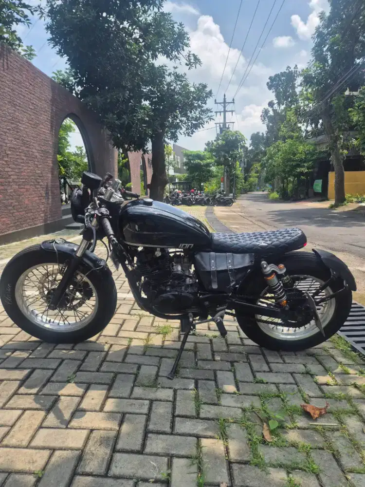 Cafe racer custom (pulsar 180ug 4)