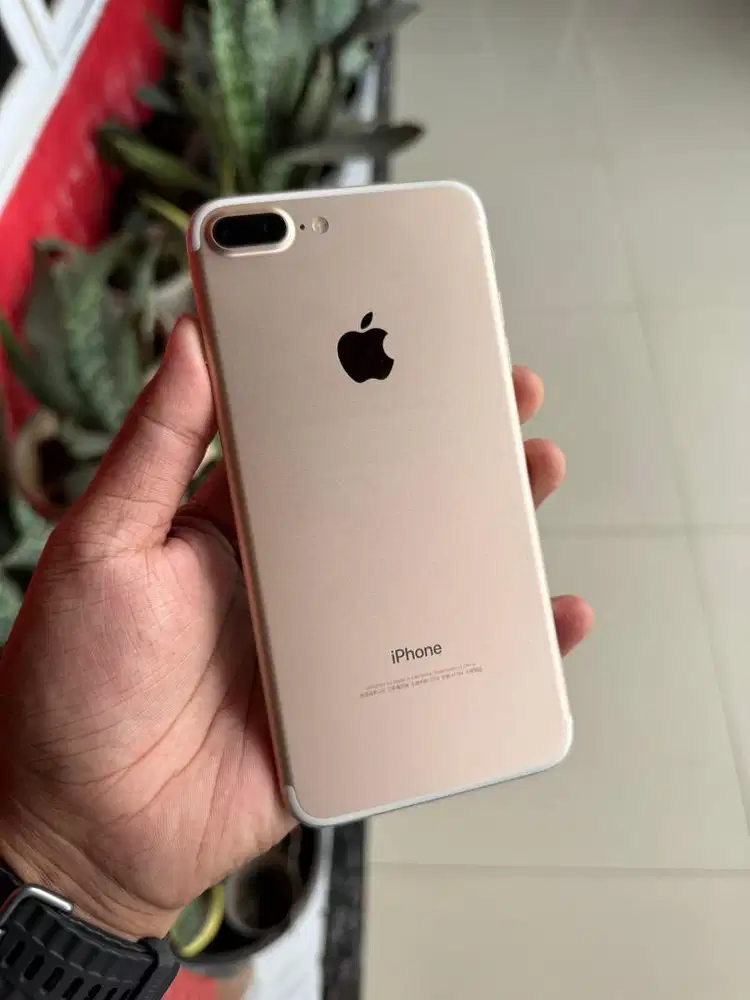 Iphone 7 plus 32GB Gold