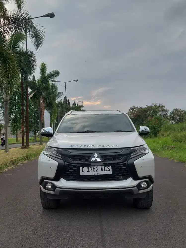 DI JUAL PAJERO DAKAR 2017 KM 62 RIBU
